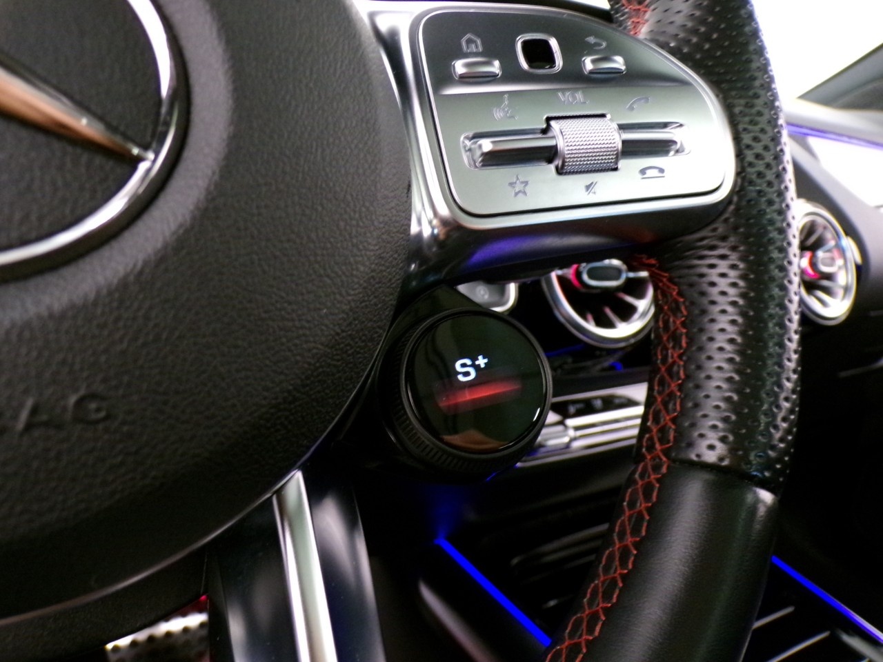 Mercedes-AMG GLA GLA 35 AMG 4Matic Speedshift DCT AMG 8G - 19