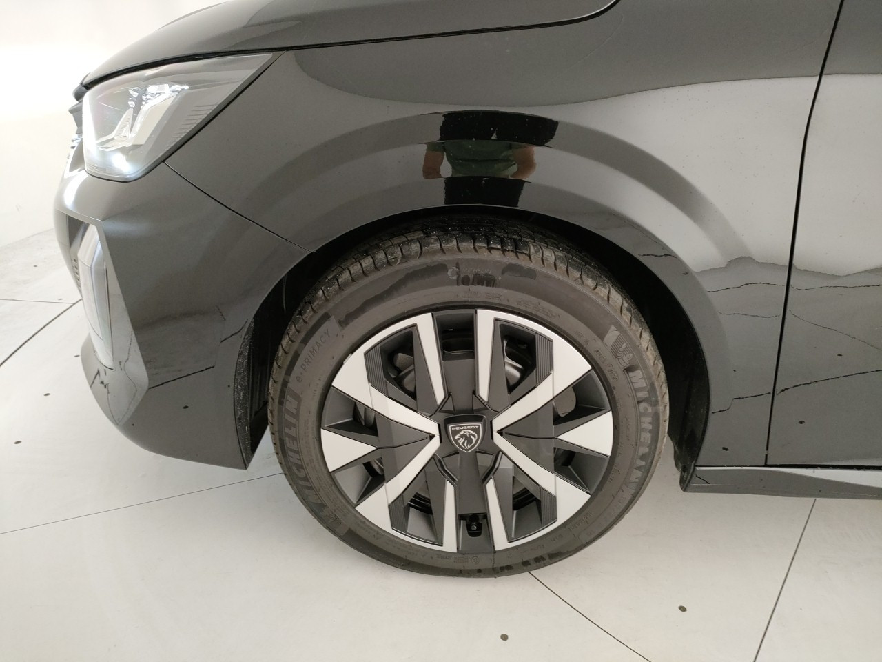 Peugeot 208 Nuovo Ibrido benzina 208 Porto Mantovano