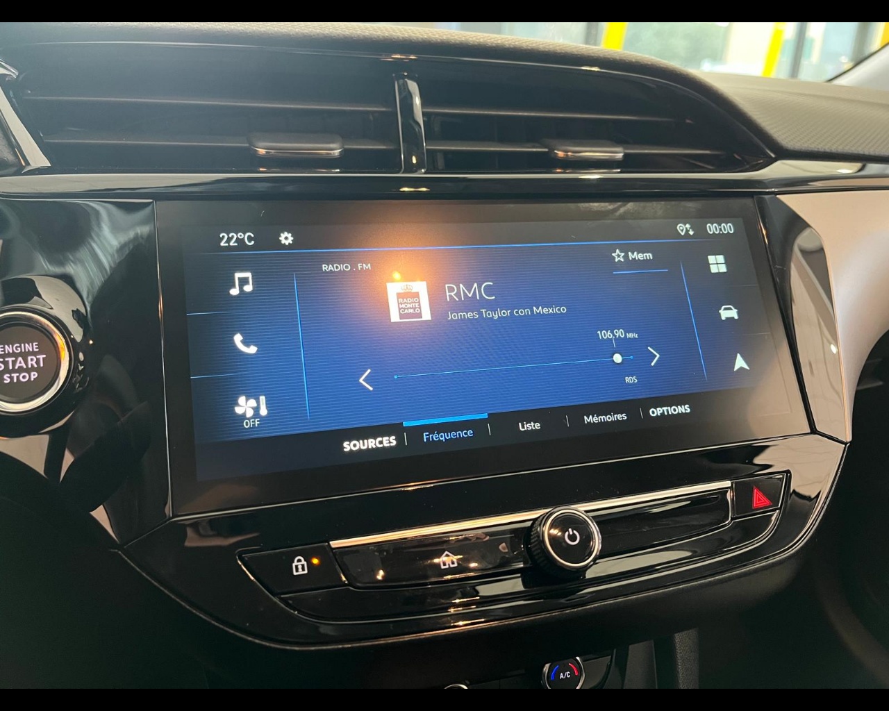 Foto OPEL Corsa full electric Nuova Yes 136cv