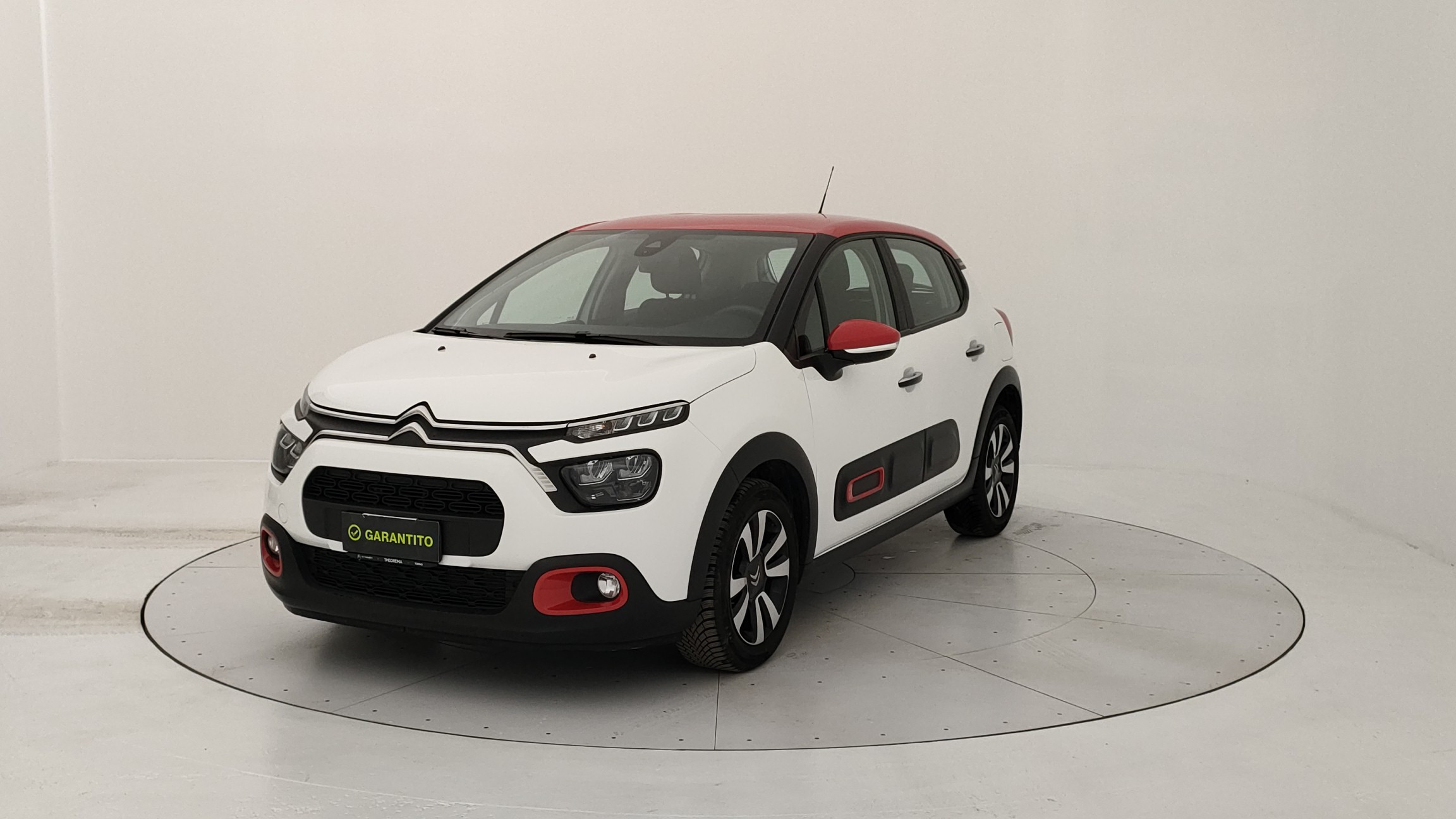 CITROEN C3 C3 1.2 puretech Shine s&s 83cv neopatentati