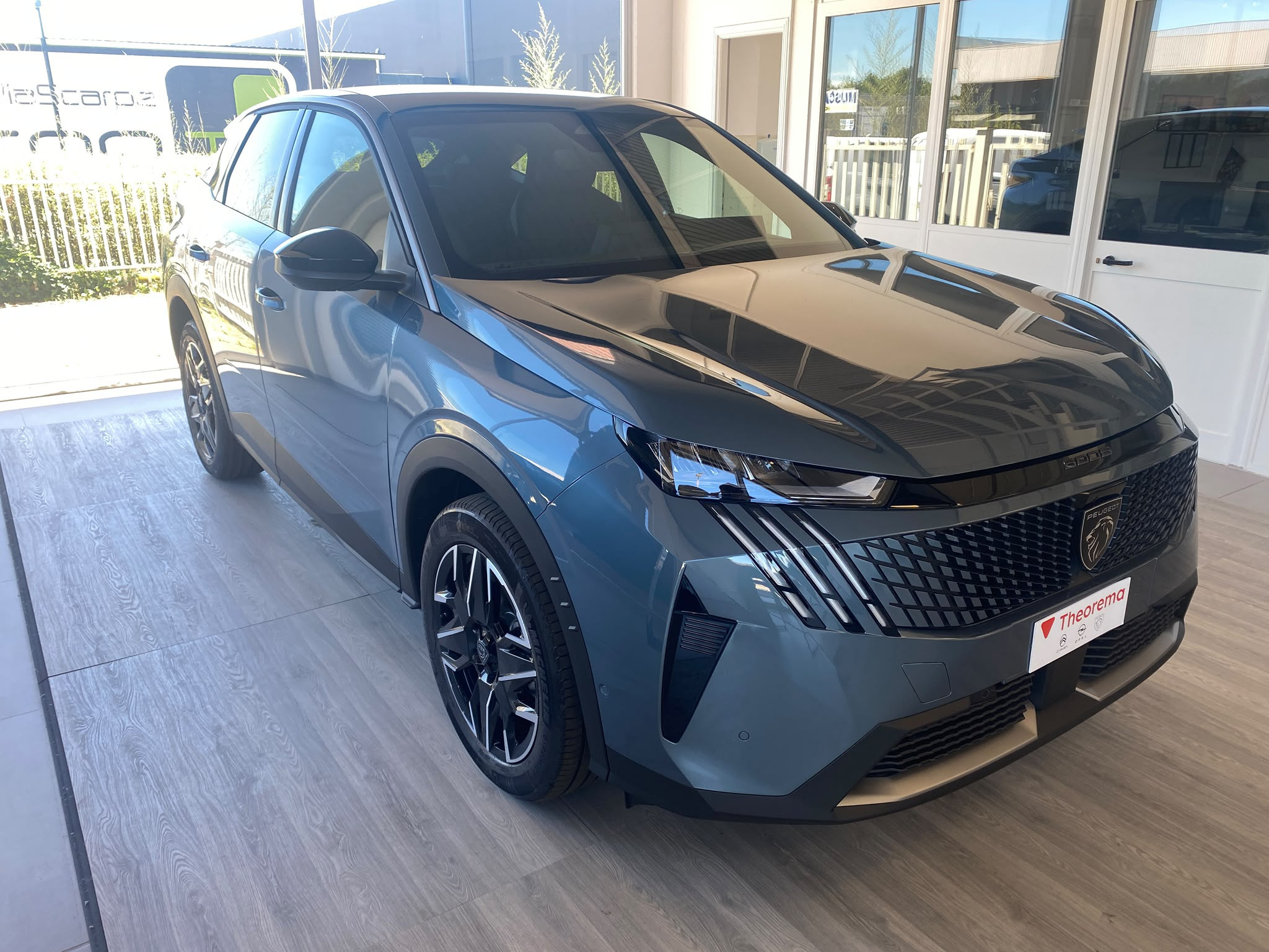 PEUGEOT 3008 Hybrid 145 E-DCS6
