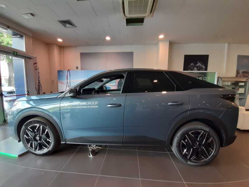 Nuovo 3008 Allure - Hybrid 136 E-dcs6