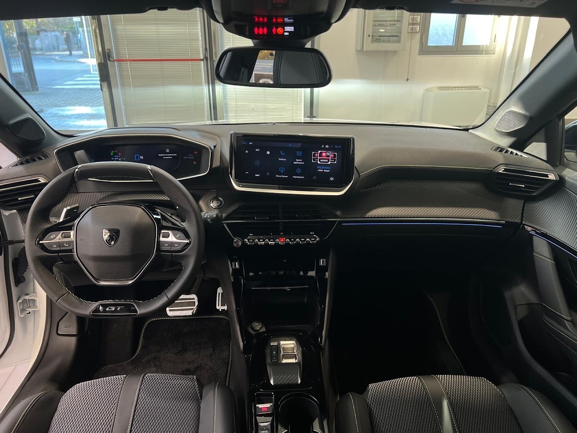 PEUGEOT 208 5P – GT Hybrid 100 E-DCS6 Ibrido benzina Aziendale - 5