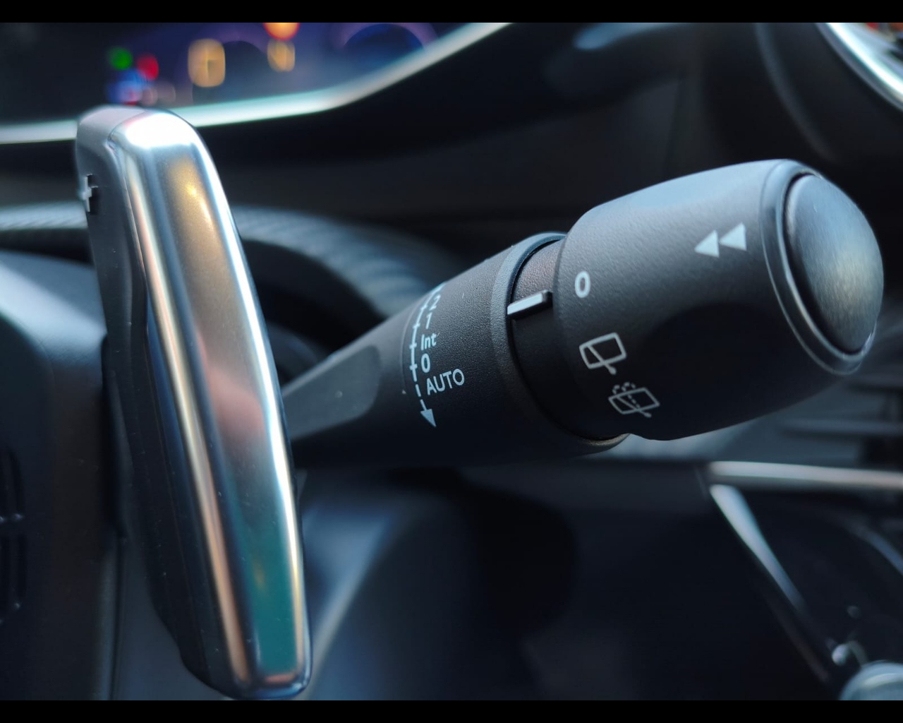 Foto PEUGEOT 2008 1.2 hybrid GT 136cv e-dcs6