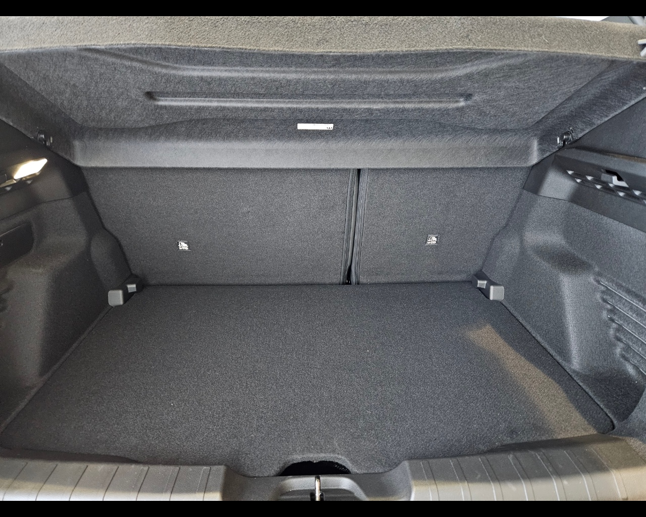 JEEP Avenger Benzina Altitude 1.2 100cv Benzina Aziendale - 7