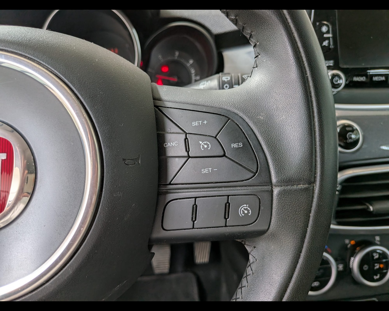 Foto FIAT 500X 1.6 mjt Lounge 4x2 120cv