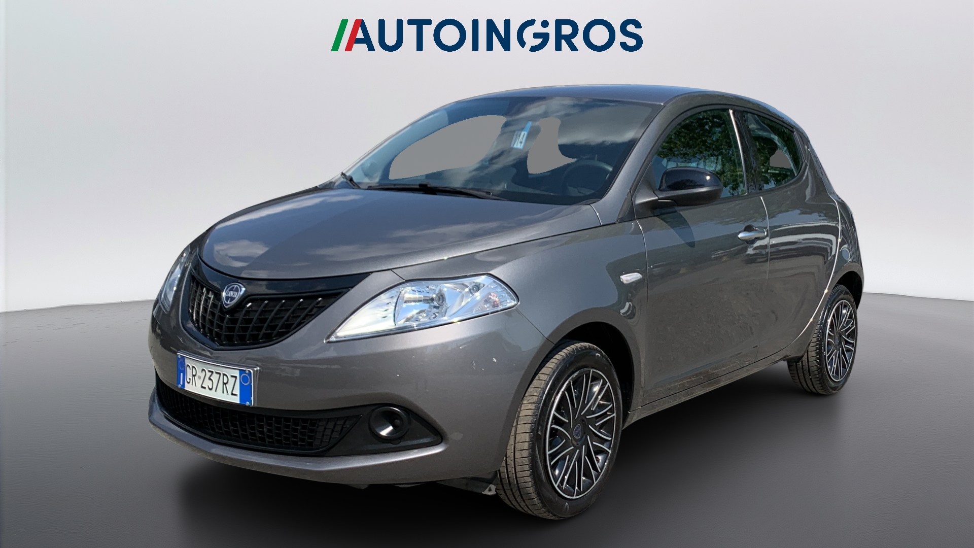 LANCIA Ypsilon Ypsilon 1.0 firefly hybrid Silver s&s 70cv