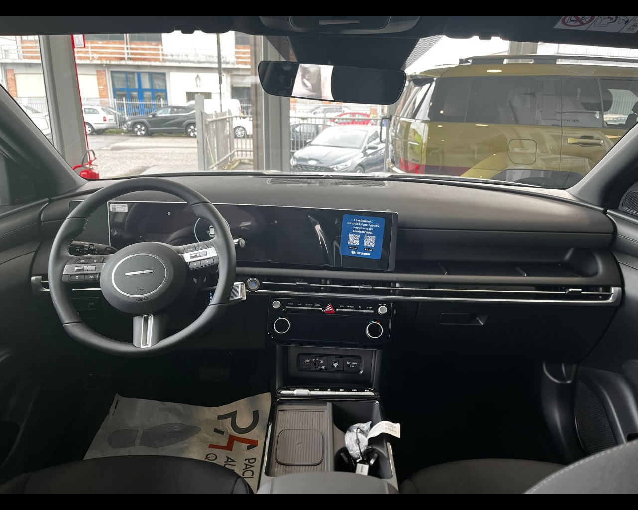 Foto HYUNDAI TUCSON MY26 1.6TGDI DCT 150 DARKLINE+TT