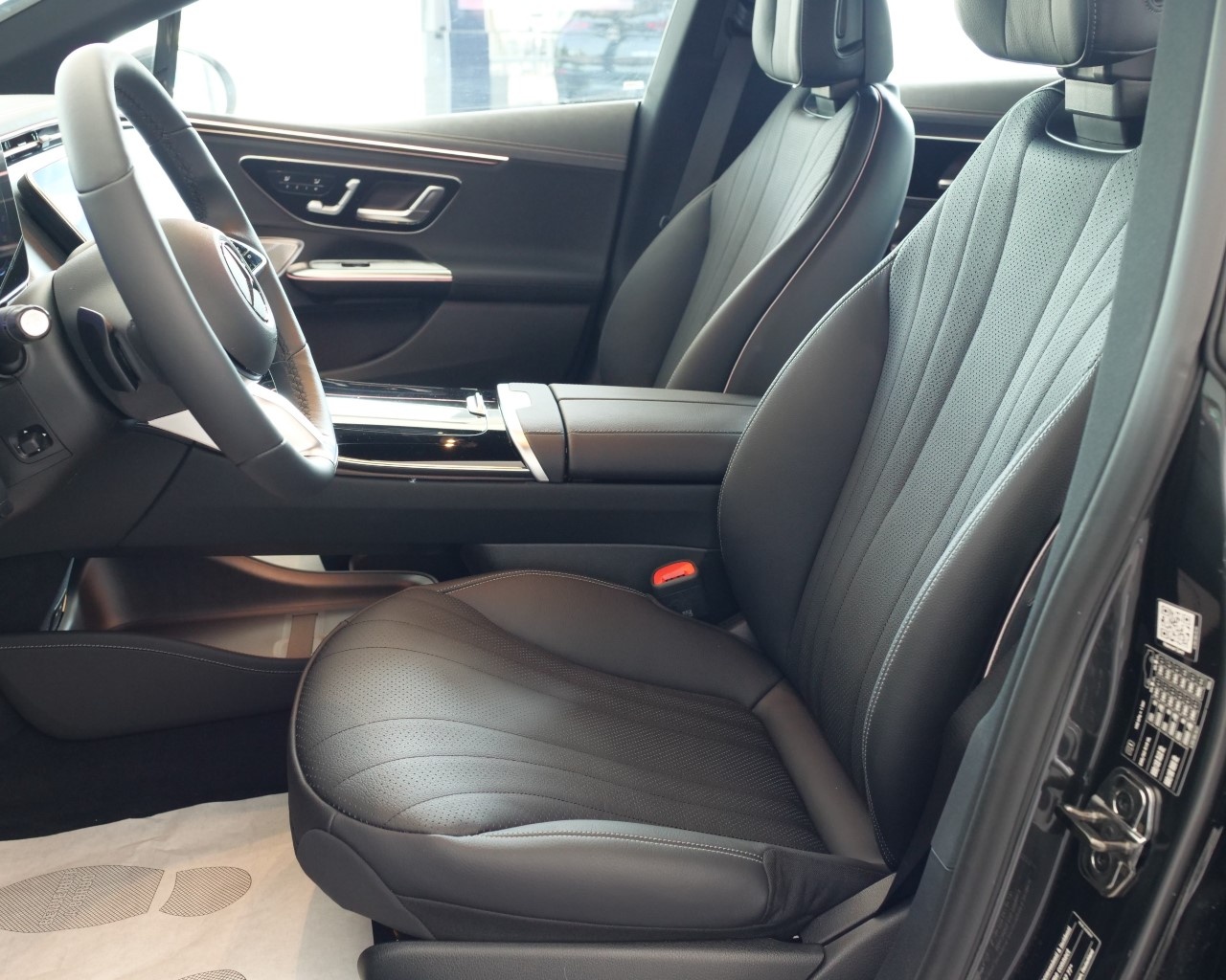 Mercedes EQE EQE 350+ Launch Edition PREMIUM - 14