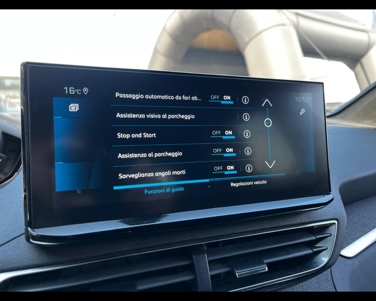 Foto PEUGEOT 5008 1.5 bluehdi Allure Pack s&s 130cv eat8 7p.