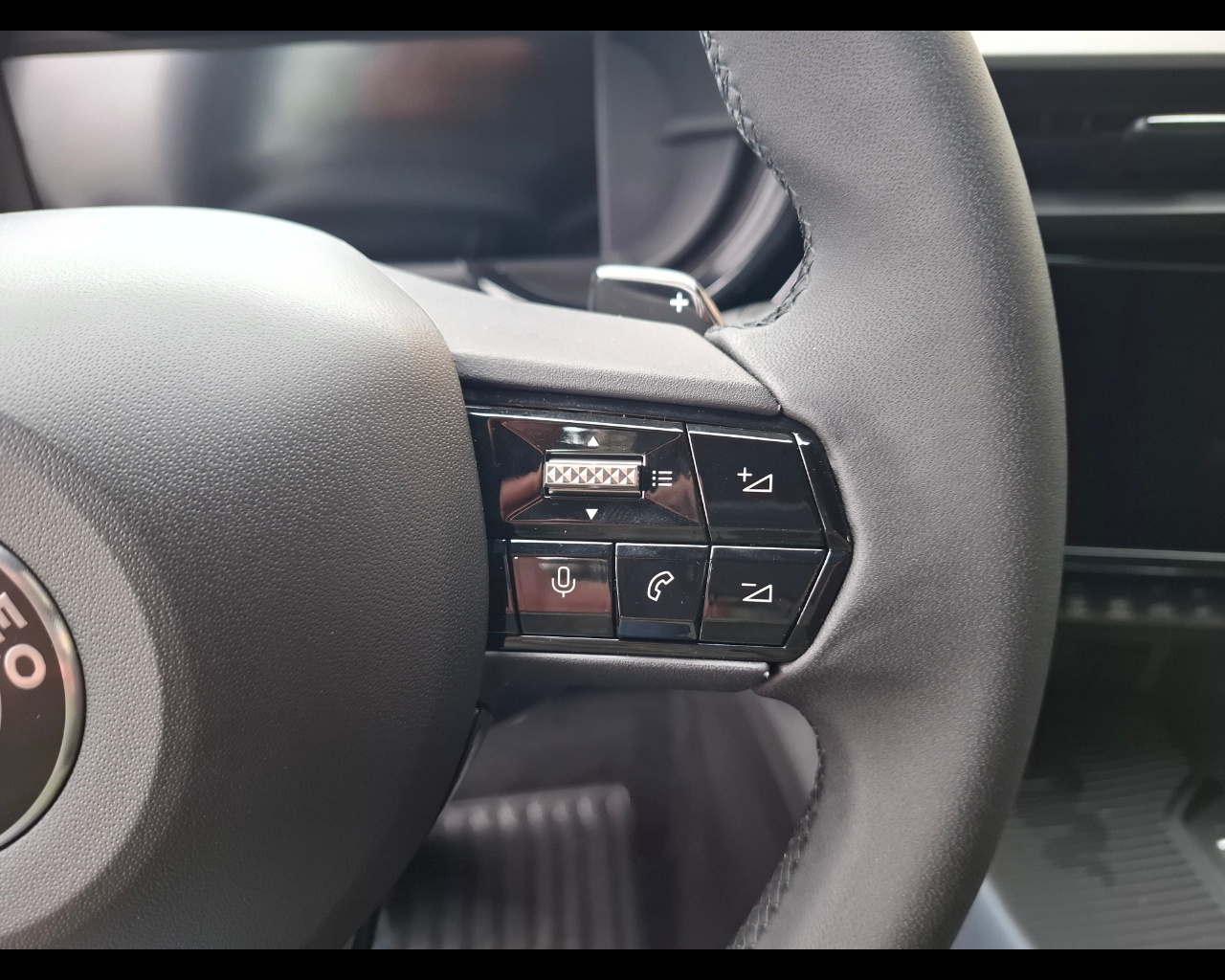 ALFA ROMEO Junior Ibrida My25 Ibrida 1.2145cv Hybrid Edct6 Ibrido benzina Aziendale - 10