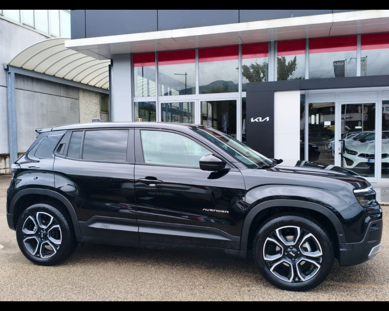 Foto JEEP Avenger 1.2 turbo Summit fwd 100cv