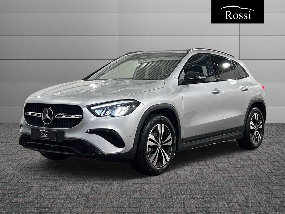 Mercedes-Benz GLA 200 d automatic