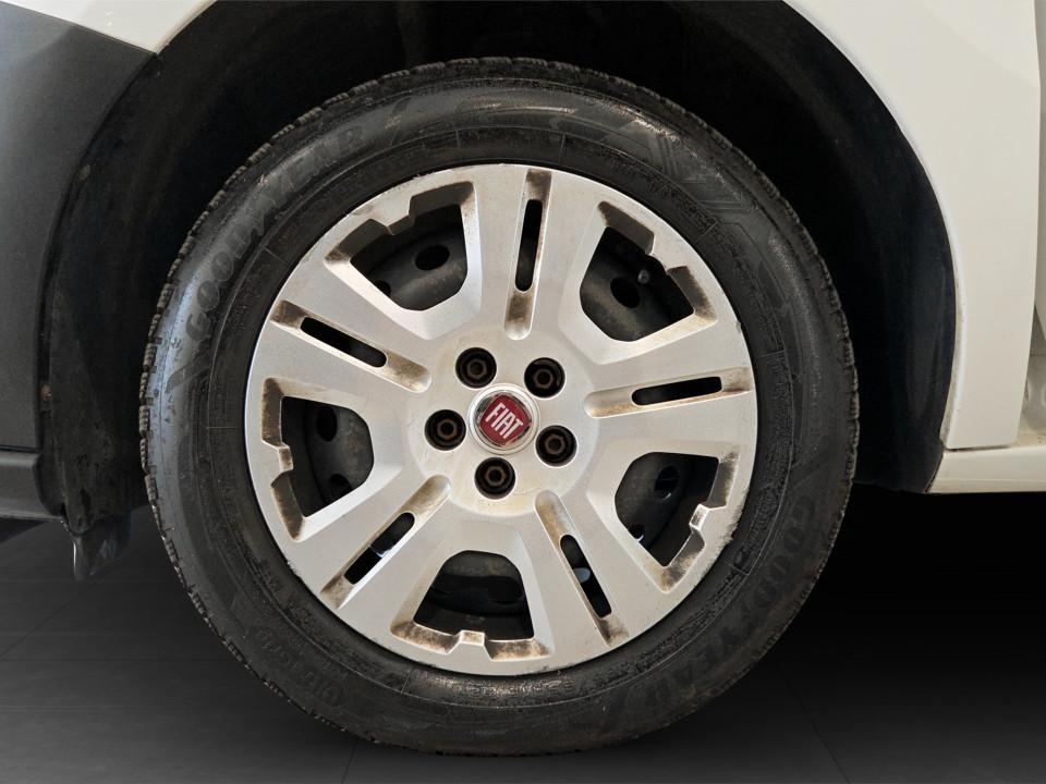 FIAT Doblo cargo 1.6 mjt 105cv CH1 Lounge S&S Diesel usato - 16