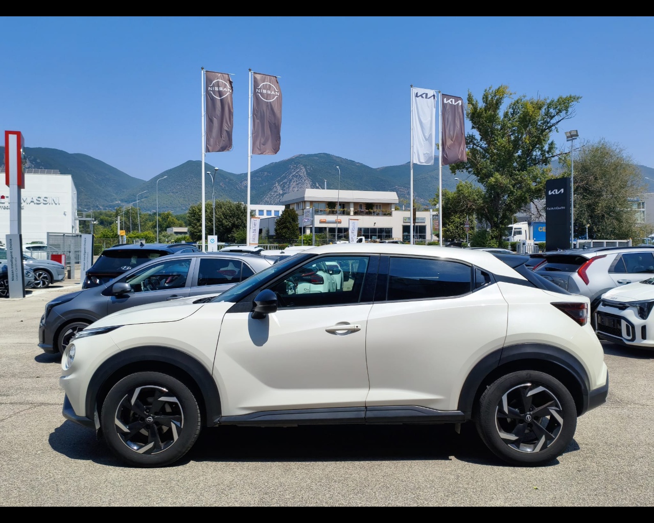 Foto NISSAN Juke 1.0 dig-t N-Connecta 114cv