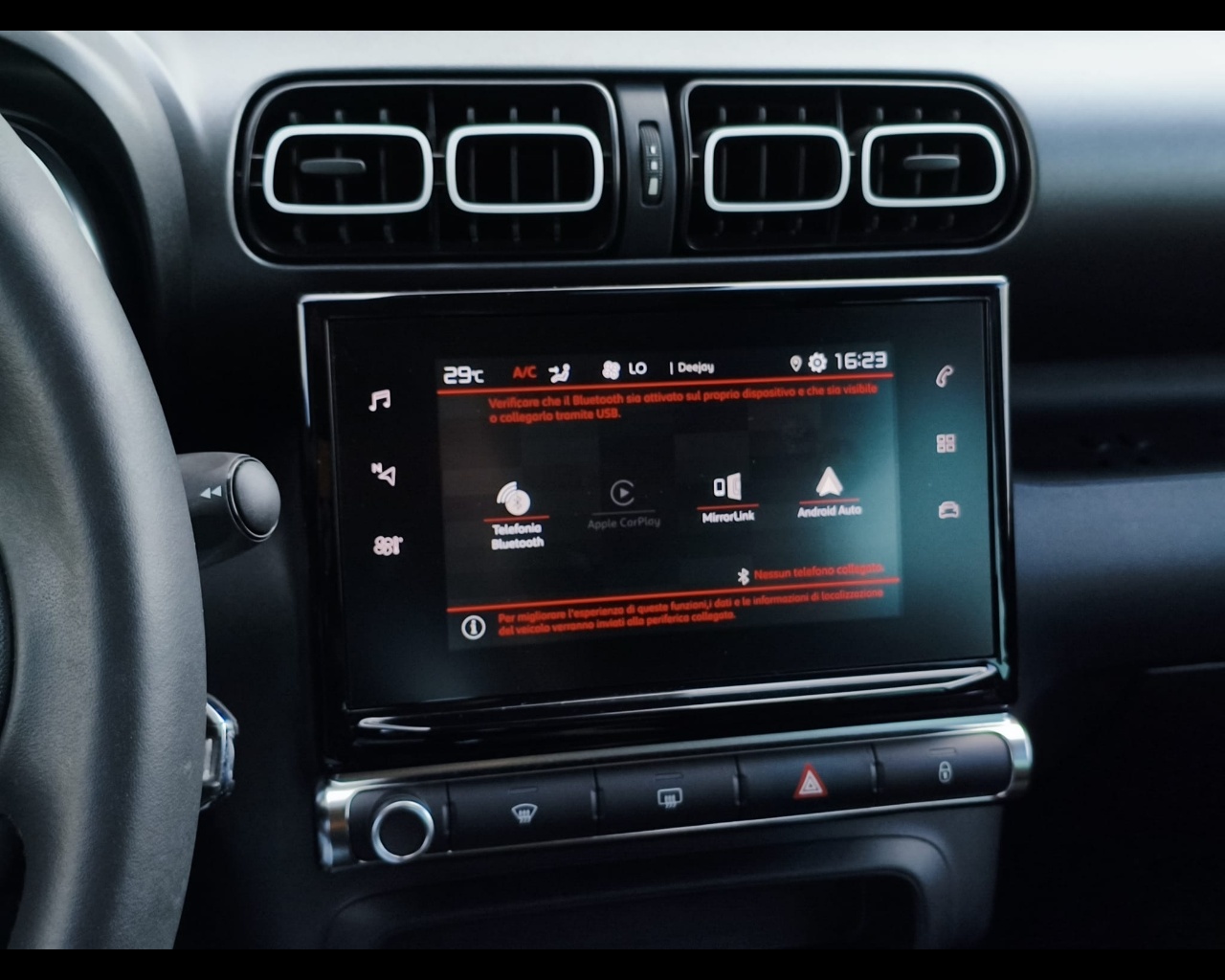 Foto CITROEN C3 Aircross 1.2 puretech Shine s&s 110cv