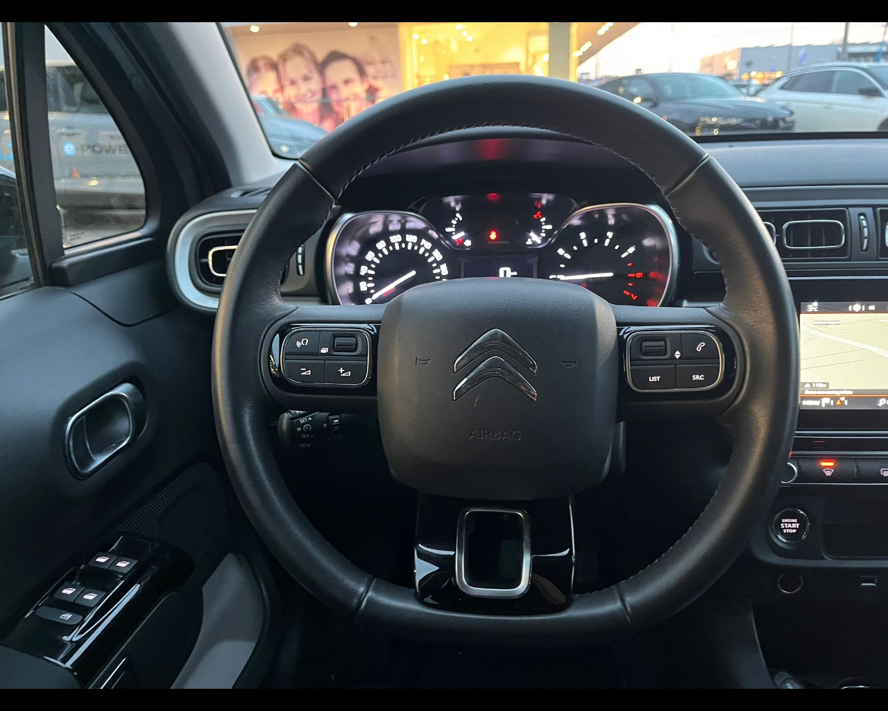 Foto CITROEN C3 1.2 puretech Shine Pack s&s 110cv 