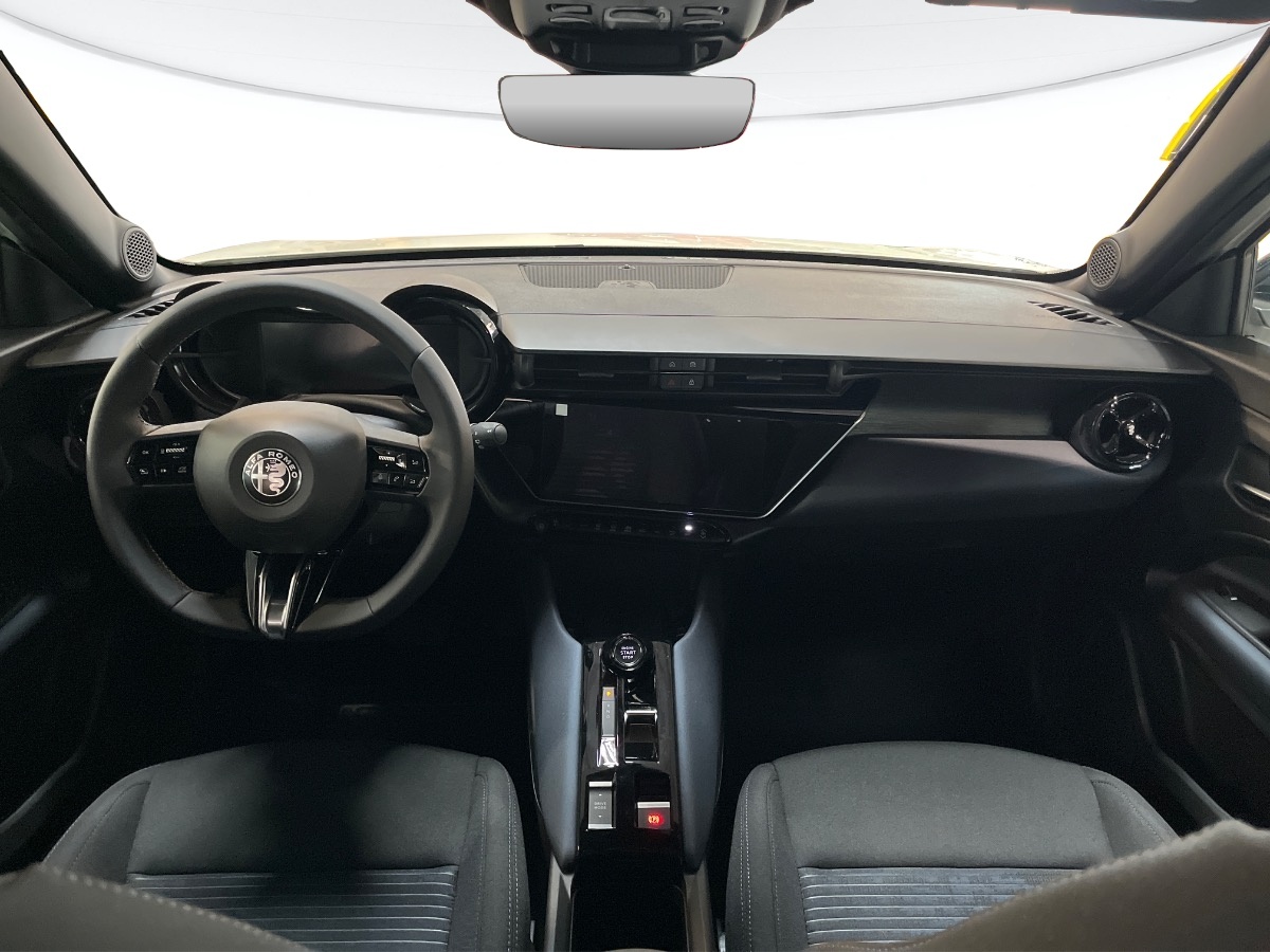 Alfa Romeo Junior Nuovo Ibrido benzina Junior Verona