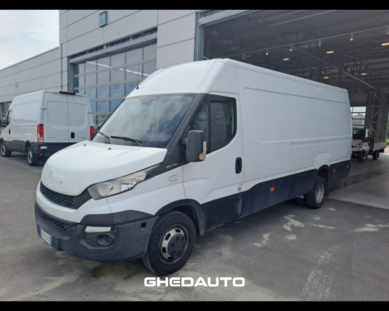 IVECO 35C13 35C13 Diesel usato