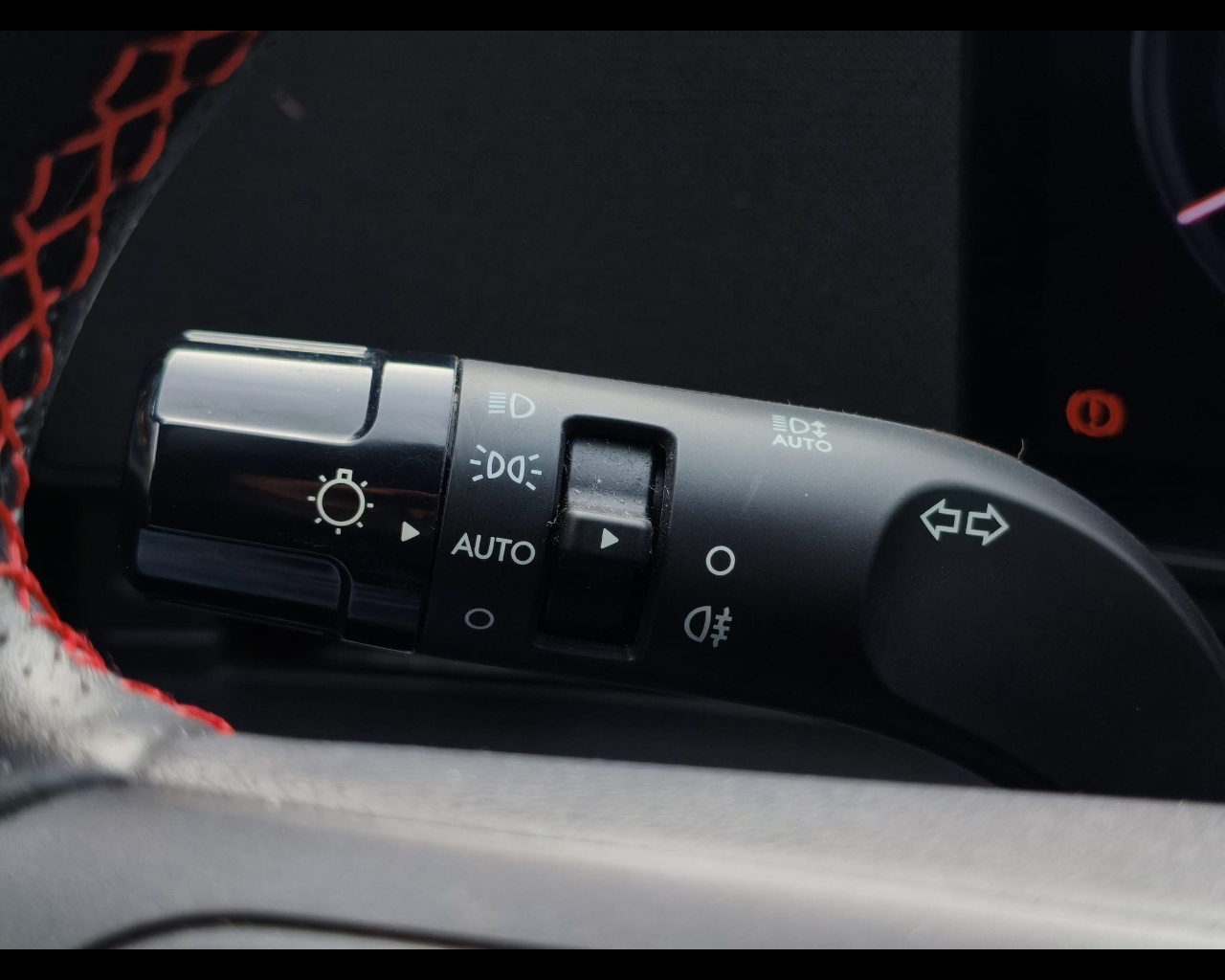 Foto HYUNDAI KONA ICE MY25 1.0 TGDI 48V MT N LINE