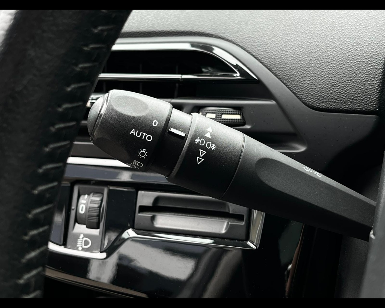 Foto CITROEN C4 Picasso 1.6 bluehdi Business s&s 100cv 