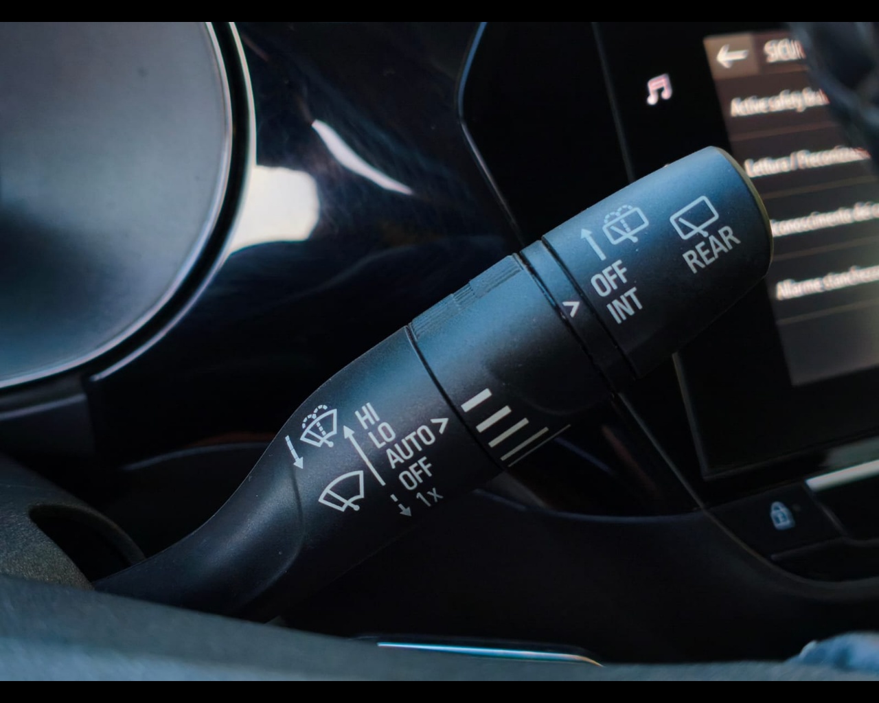 Foto OPEL Corsa 1.5 D&T s&s 100cv