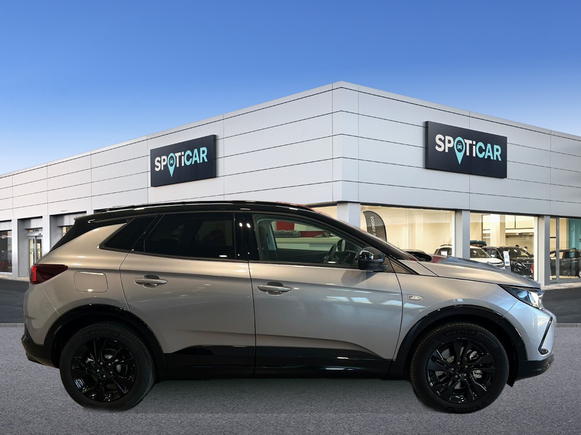 OPEL Grandland Gs 1.6 225cv PHEV Ibrido benzina Aziendale - 2