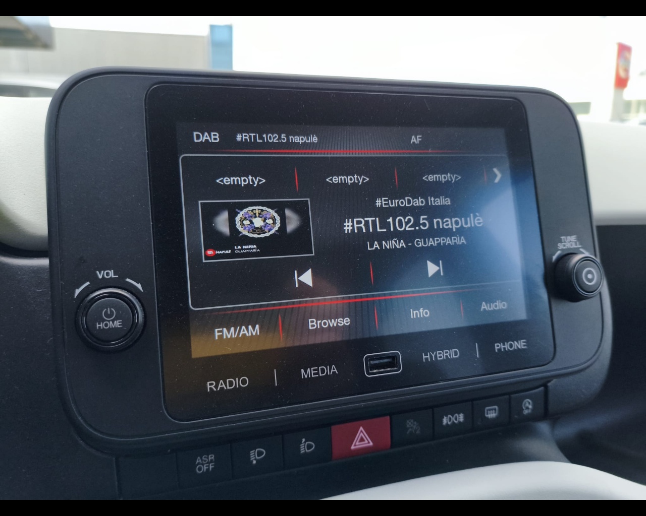 Foto FIAT Pandina Cross 1.0 firefly hybrid s&s 70cv