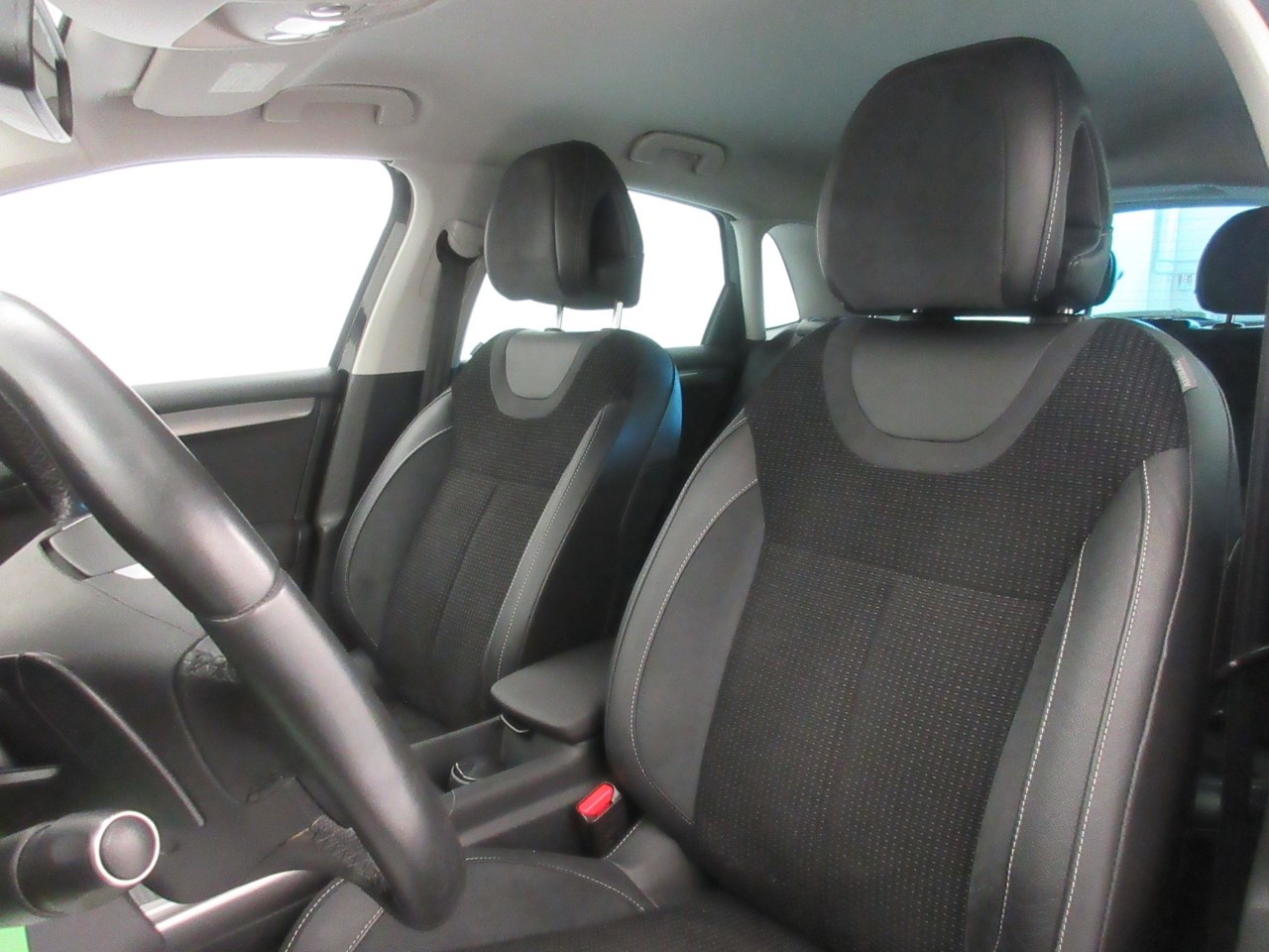 Citroen C4 C4 Berlina 1.6 e-HDi airdream Exclusive CMP-6 - 12