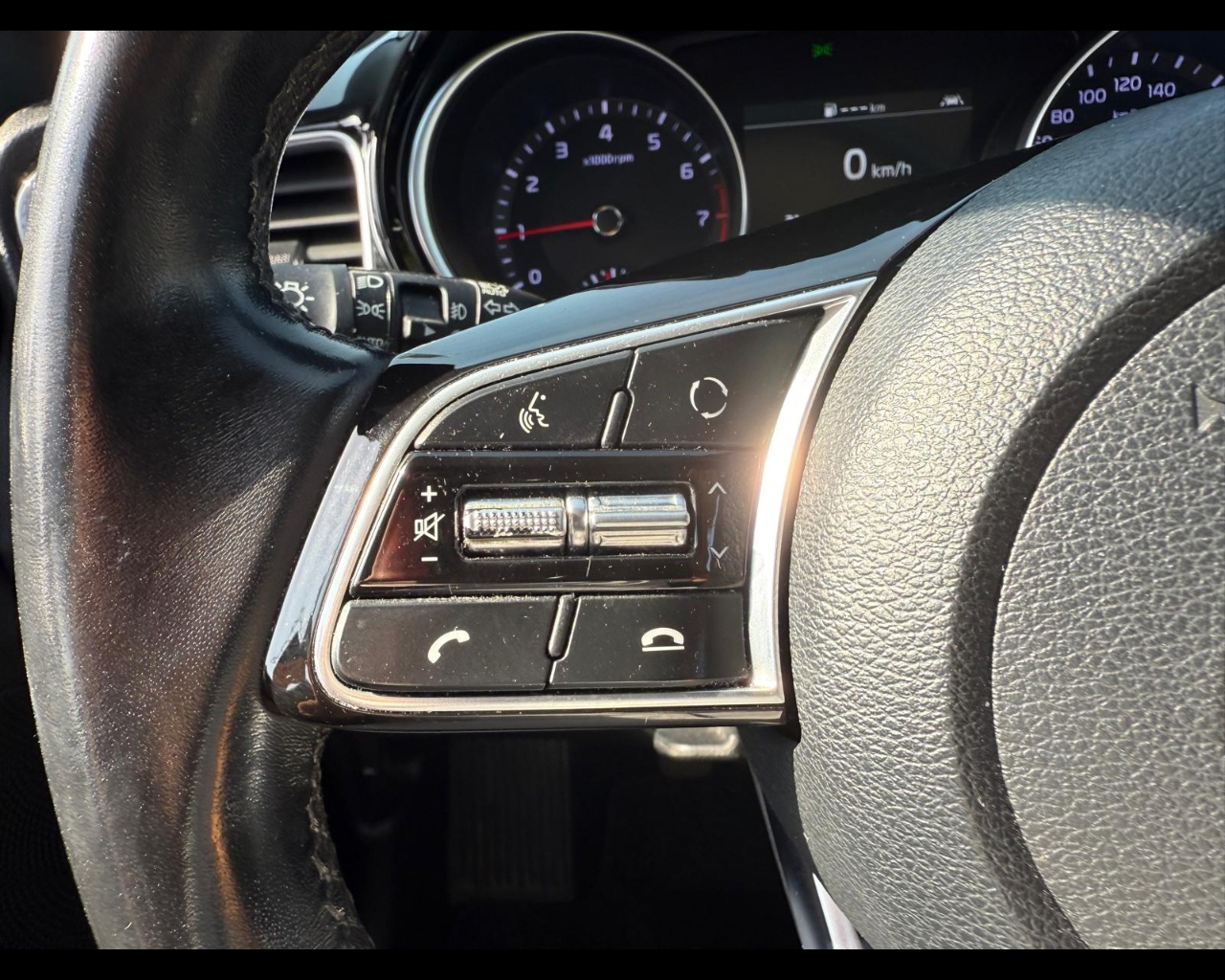 Foto KIA XCeed 1.0 t-gdi Business Gpl 117cv
