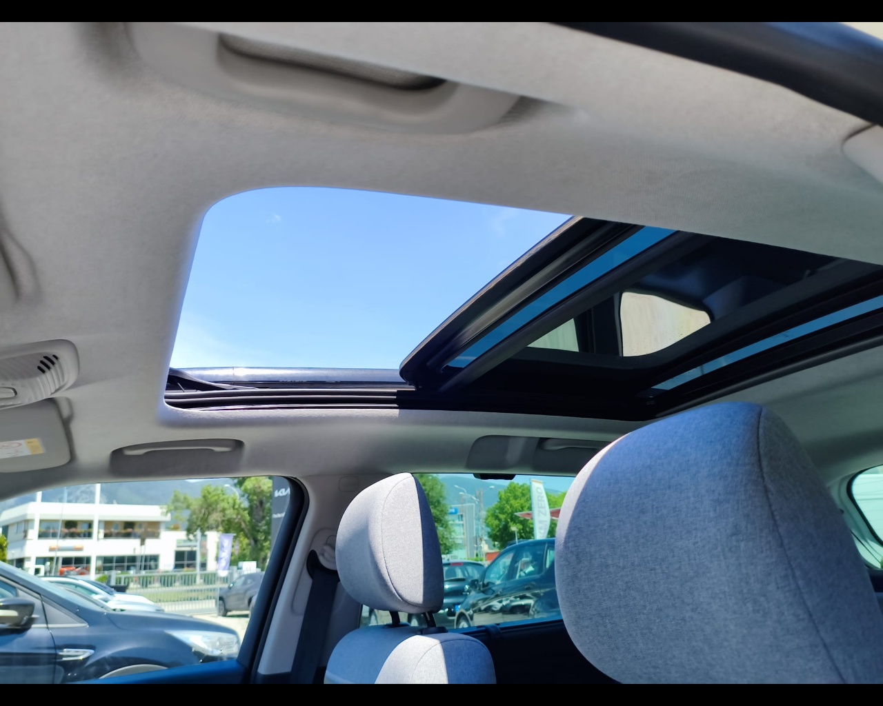 Foto CITROEN C3 Aircross 1.5 bluehdi Shine Pack s&s 110cv