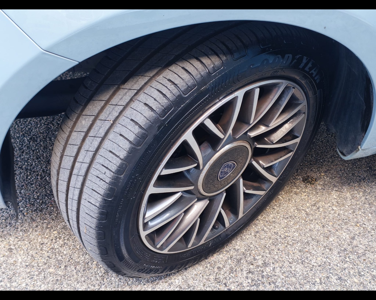 Foto LANCIA Ypsilon 1.0 firefly hybrid Gold Plus s&s 