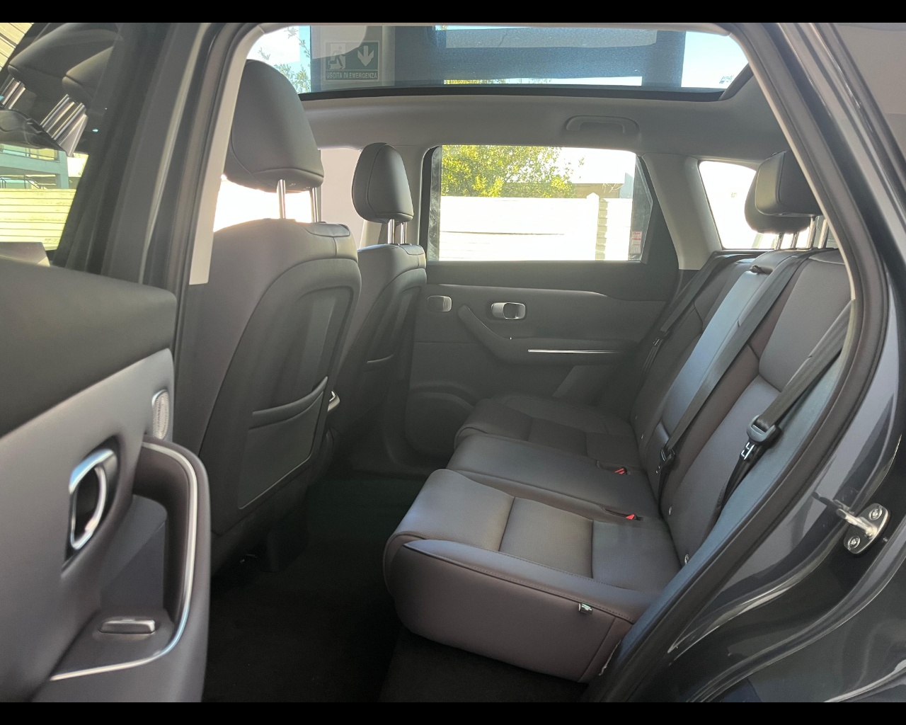 Foto LEAPMOTOR C10 REEV DESIGN