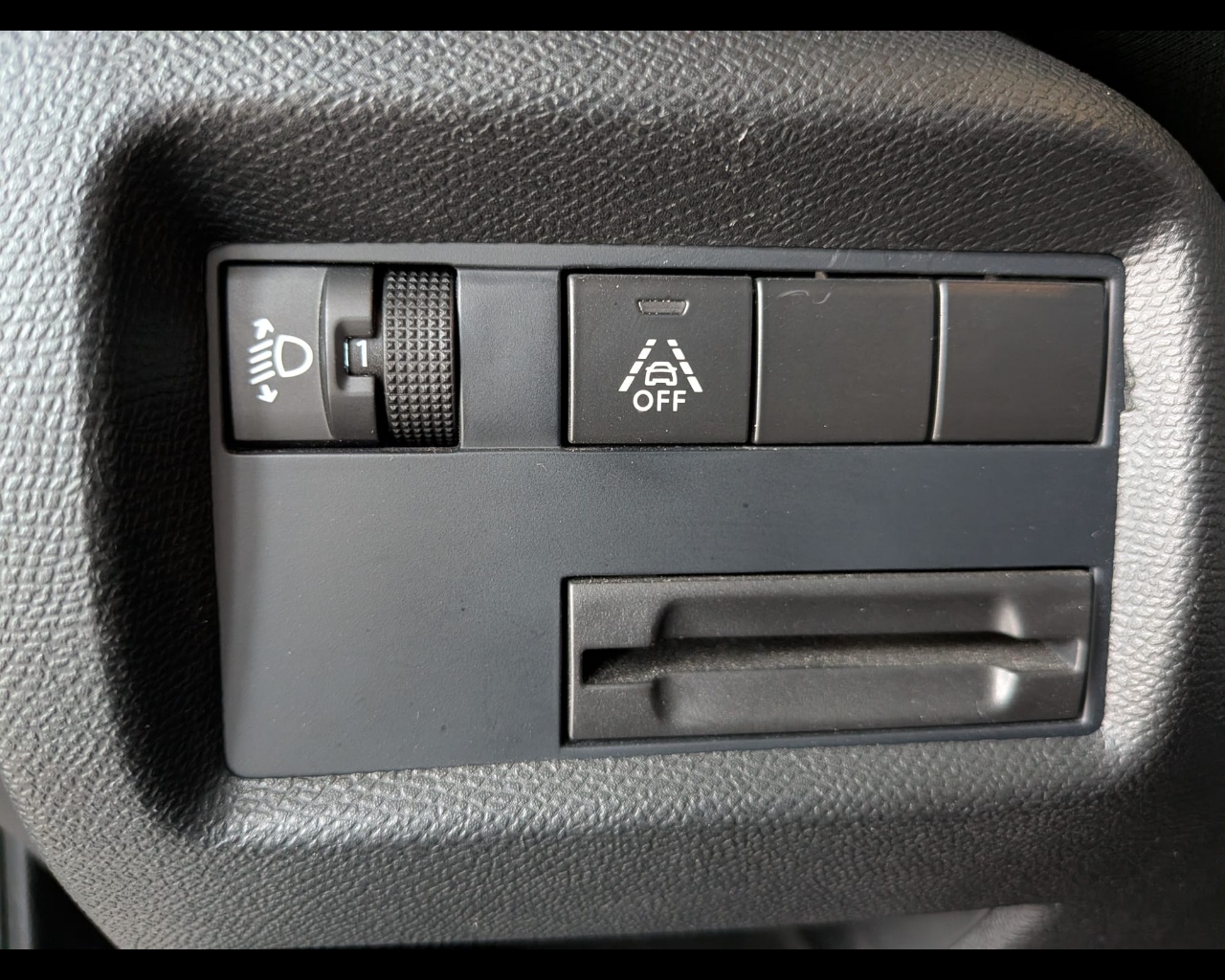 Foto CITROEN C5 Aircross 1.5 bluehdi Feel s&s 130cv eat8 N1
