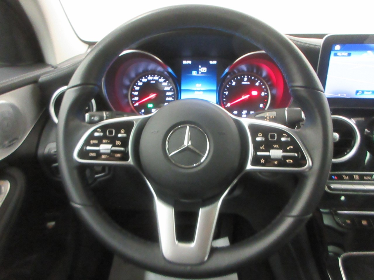 Mercedes GLC GLC SUV 200 D Premium 4Matic 9G-Tronic Plus - 18