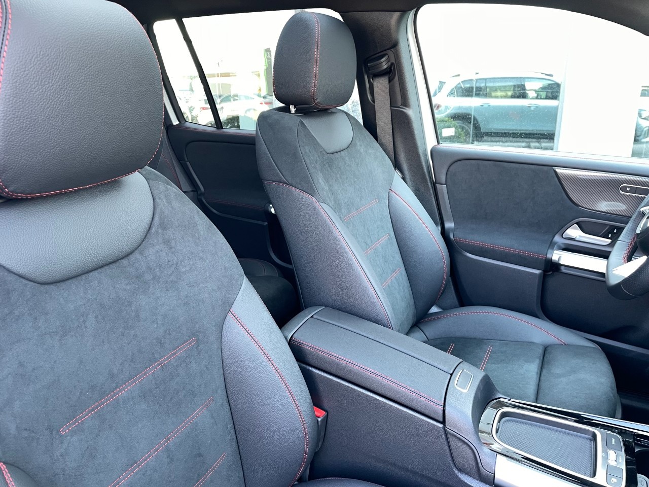 Mercedes GLB GLB 200 d 4Matic Automatic AMG Line ADVANCED PLUS - 13