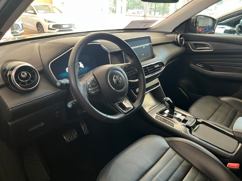 MG – HS 1.5T-GDI AT Luxury