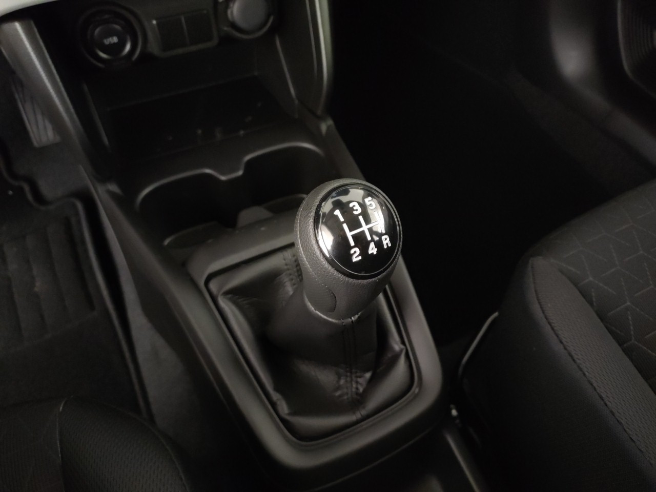 Suzuki Swift Nuovo Ibrido benzina Swift Porto Mantovano