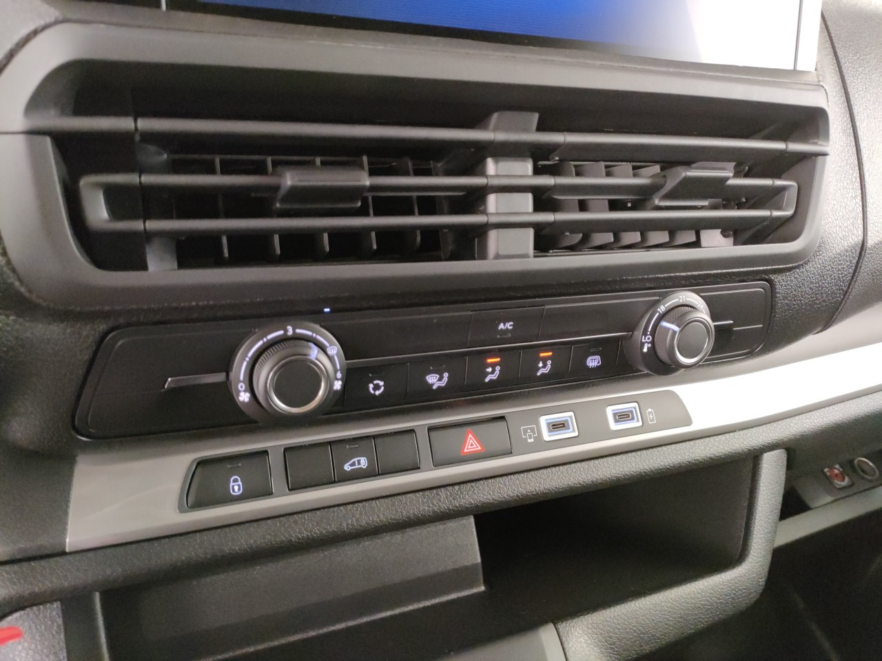 Opel Vivaro Cargo Nuovo Diesel Vivaro Cargo Porto Mantovano