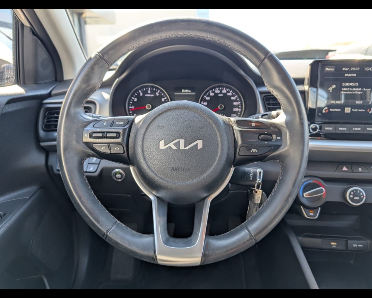 Foto KIA Stonic 1.2 dpi Urban s/Smart Pack gpl 82cv