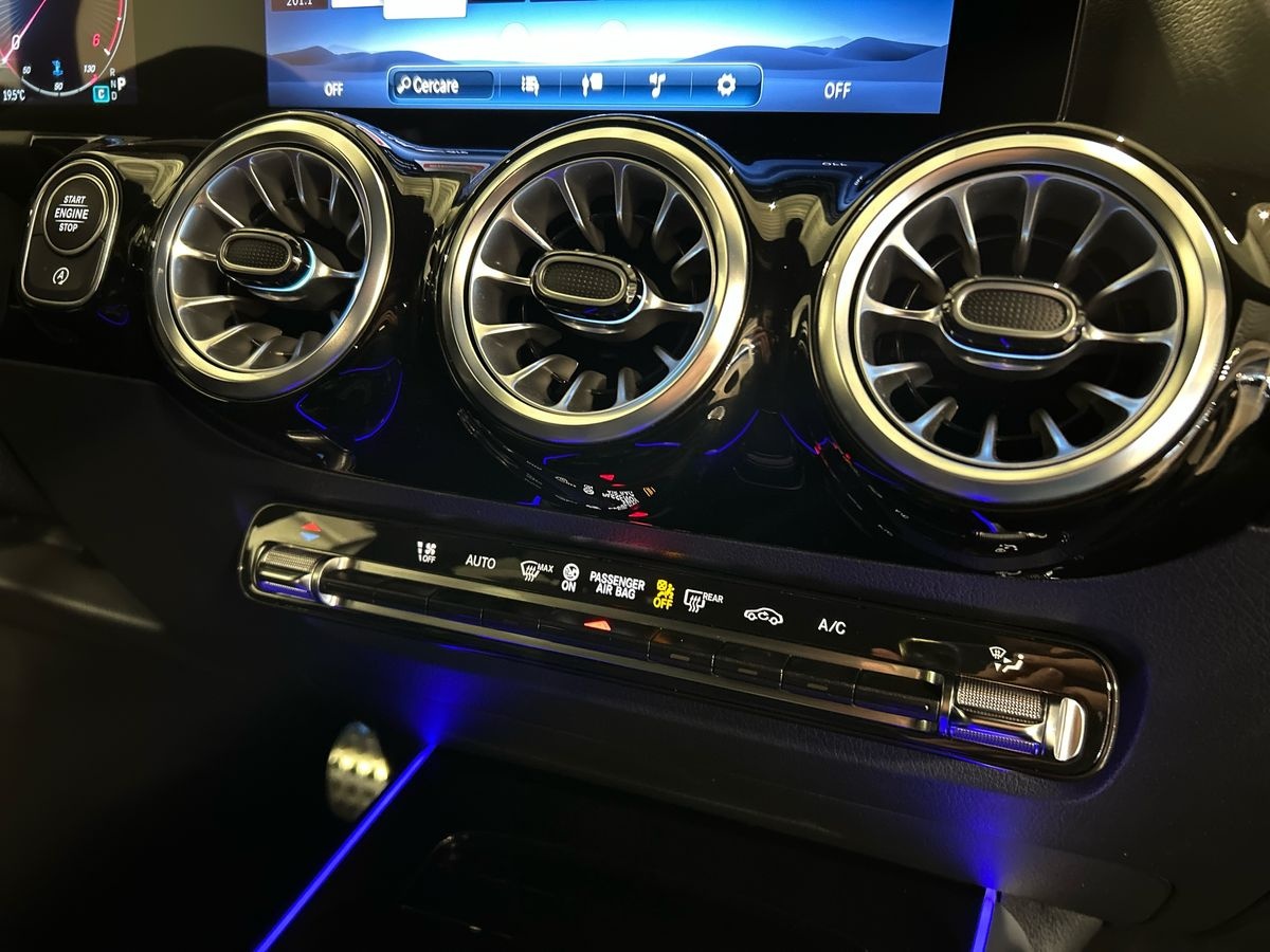 Mercedes GLA GLA 200 d AMG Line Advanced Plus 4matic auto - 14