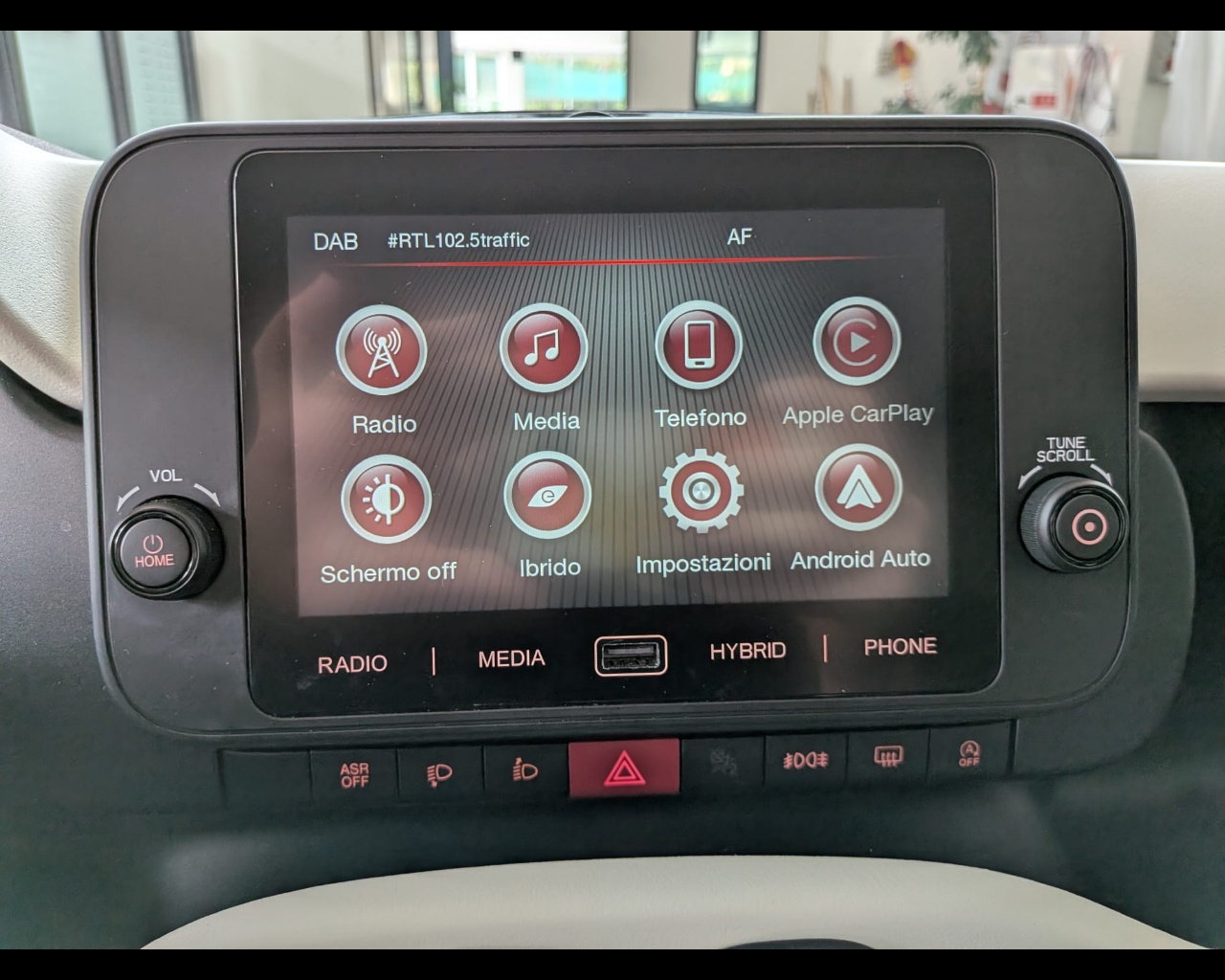 Foto FIAT Pandina Cross 1.0 firefly hybrid s&s 70cv