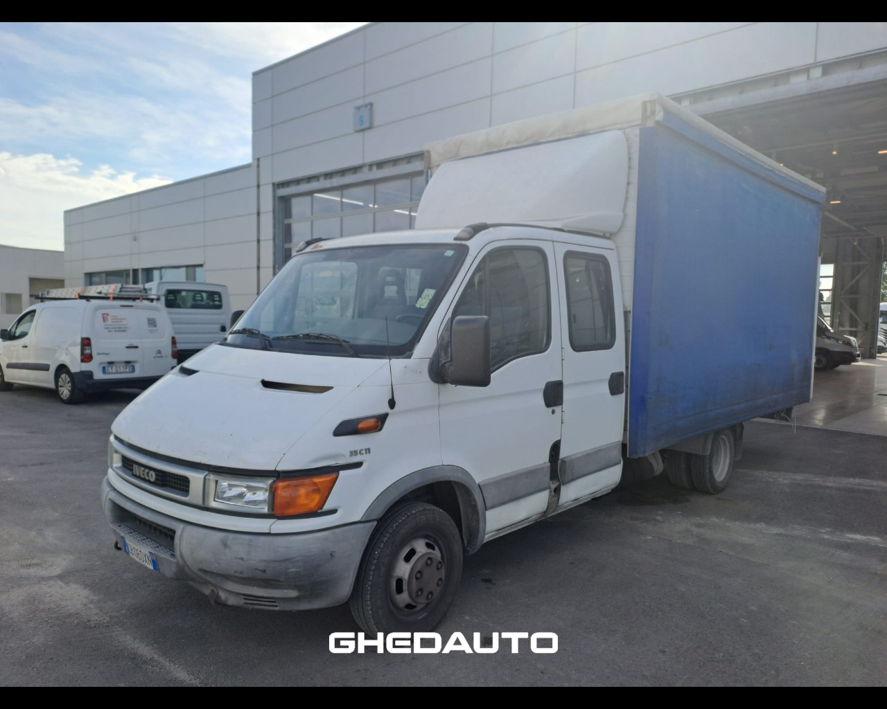 IVECO 35C11    2011 Diesel usato