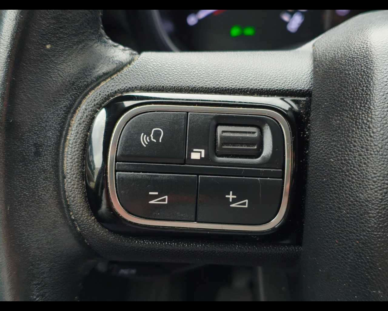 Foto CITROEN C3 Aircross 1.5 bluehdi Rip Curl s&s 100cv