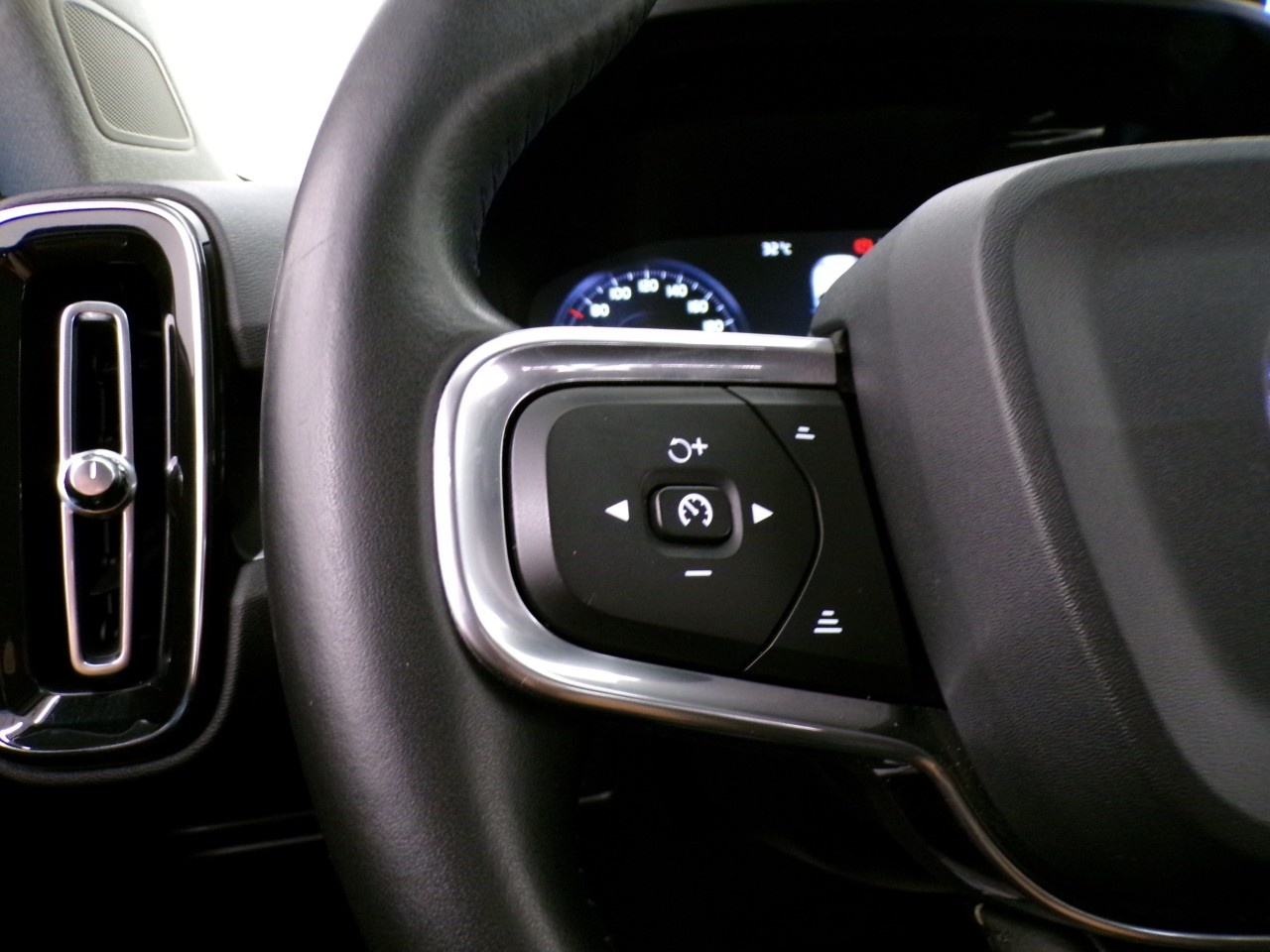 Volvo XC40 XC40 1.5 T3 Inscription Geartronic - 17