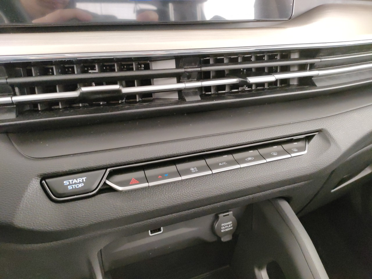 Emc Quattro Nuovo Benzina Quattro Porto Mantovano