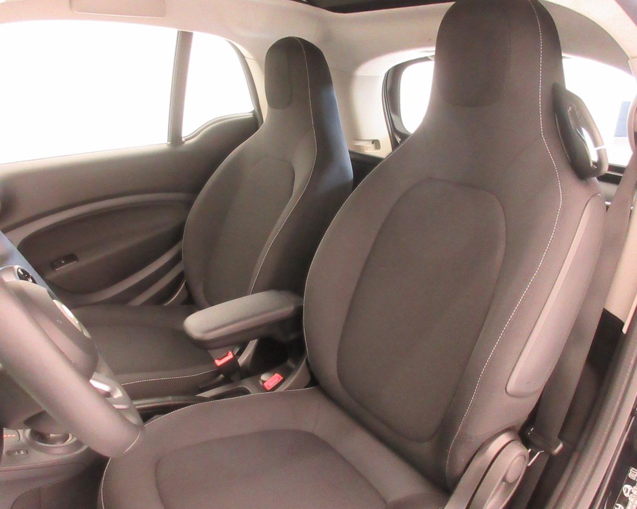 smart fortwo fortwo coupe EQ Passion - 11