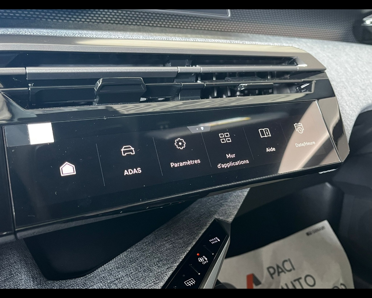 Foto PEUGEOT Nuova 3008 GT - Plug-in HYBRID 195