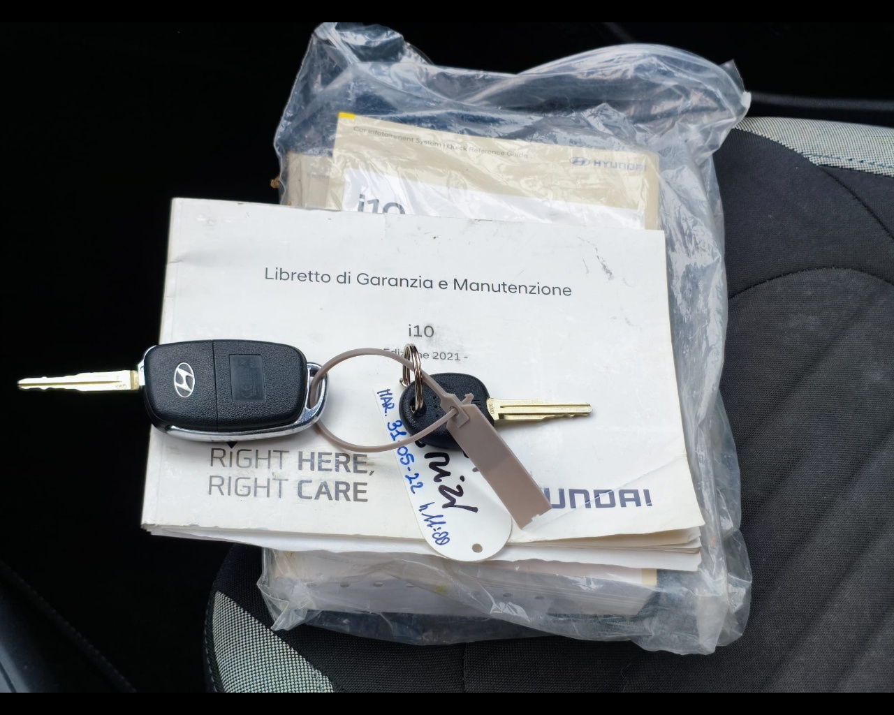 Foto HYUNDAI i10 1.0 mpi Tech Connect Pack