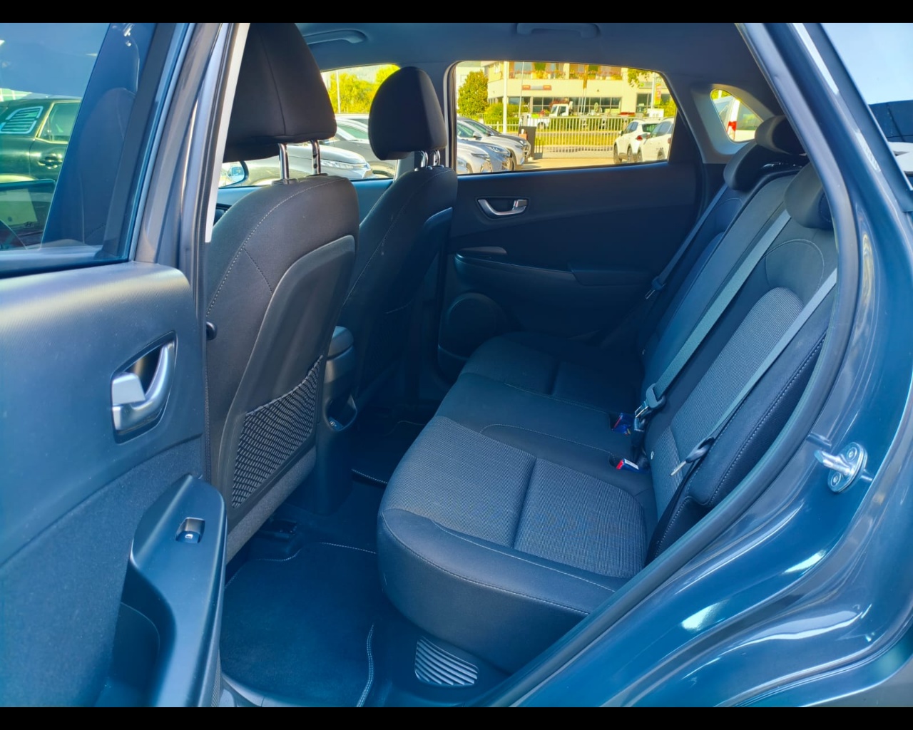 Foto HYUNDAI Kona 1.6 gdi hev Xclass 2wd 141cv dct